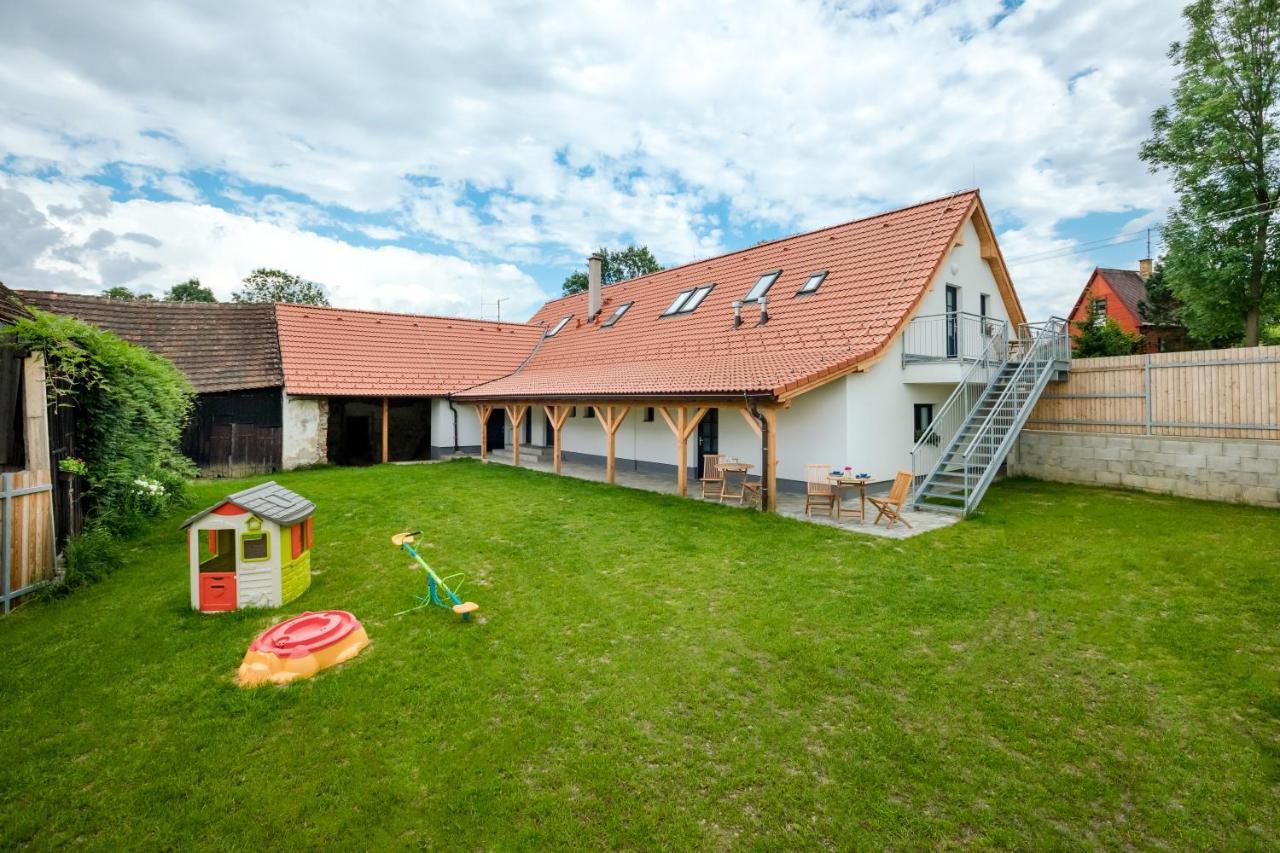 Apartmany Jedovary Trhové Sviny 외부 사진